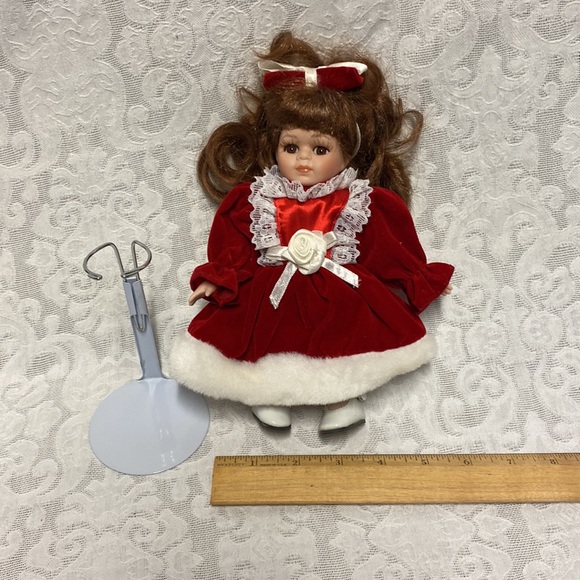 PAIR OF DOLLS WITH STANDS 8” tall 6” wide @ hands - Picture 6 of 7